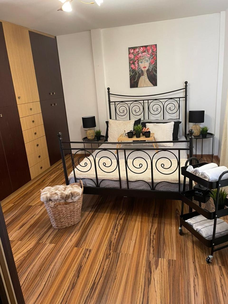 Cocomelo Apts 3 Luxury Iraklio Eksteriør bilde