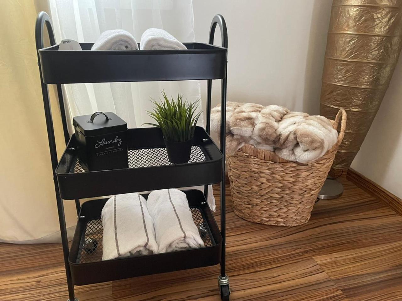 Cocomelo Apts 3 Luxury Iraklio Eksteriør bilde